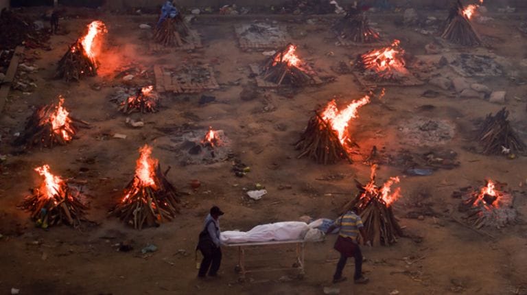 করোনায় মৃত্যুপুরী ভারত – একদিনে প্রায় ৩ হাজার প্রা’ণহানি !!